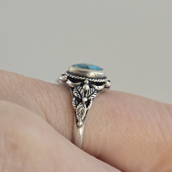 Turquoise Ring - Picture 6 of 6